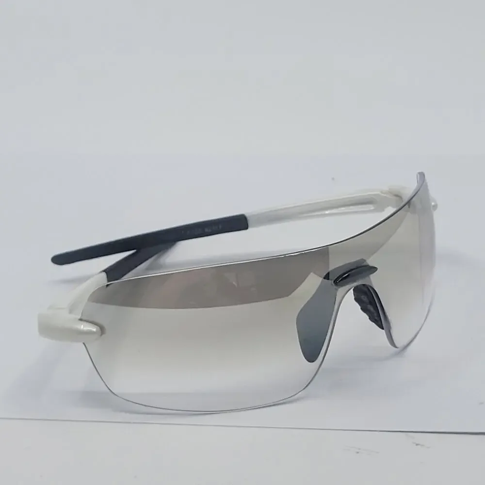 Tifosi Sunglasses Vogel T-F720 Smoke Tint white frame